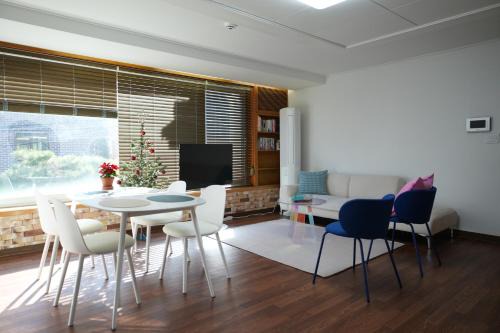 Stay Vibe Healing House in Seoul