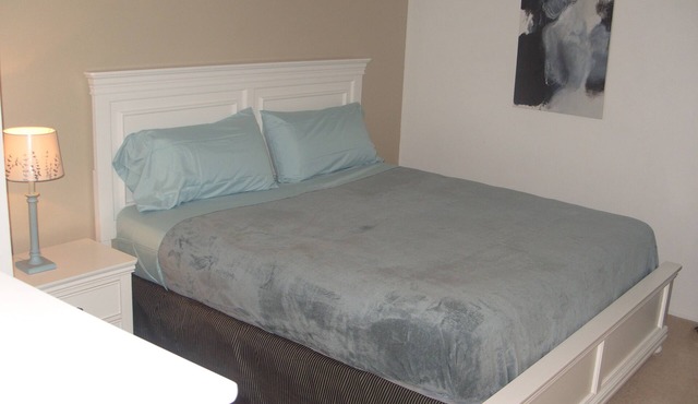 Sunshine Getaway Vacation Rentals! in Fort Myers