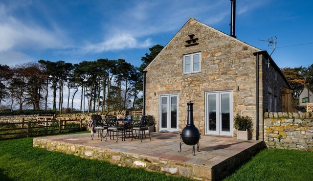 THE GRANARY AT ROTHLEY EAST SHIELD - 3.5 miles from Longwitton, sleeping 4+2 in Longwitton