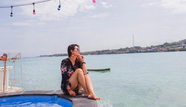 The Waterfront Beach House in Nusa Lembongan