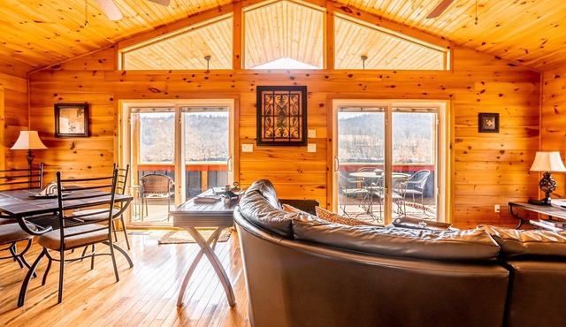 Two, Side-By-Side 1BR Riverfront Cabins! Sleeps 4 in Draper