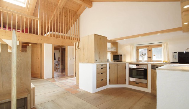 Vacation apartment Helena, 53 m², 1 bedroom, sleeping gallery, balcony in Chieming
