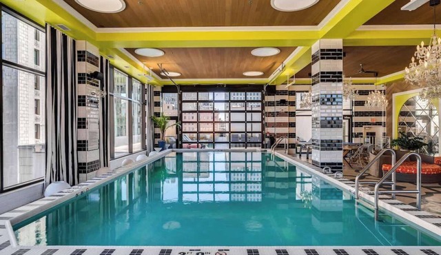 Walkable 2 BR w/Pool and Gym in Cincinnati