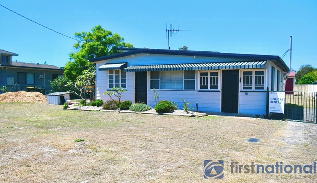 Woodgate Beach Shack @ 10 Fifth Avenue WOODGATE in Woodgate