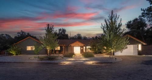 Yosemite Sunrise Retreats in Mariposa
