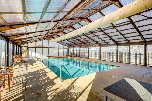 Branson Family Condo Golf, Relax and Swim! in Branson