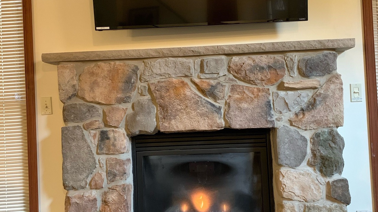Photo of Livingroom in Tobyhanna