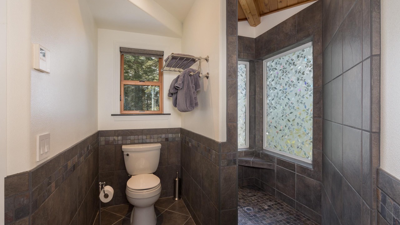 Photo of Bathroom in Yosemite West
