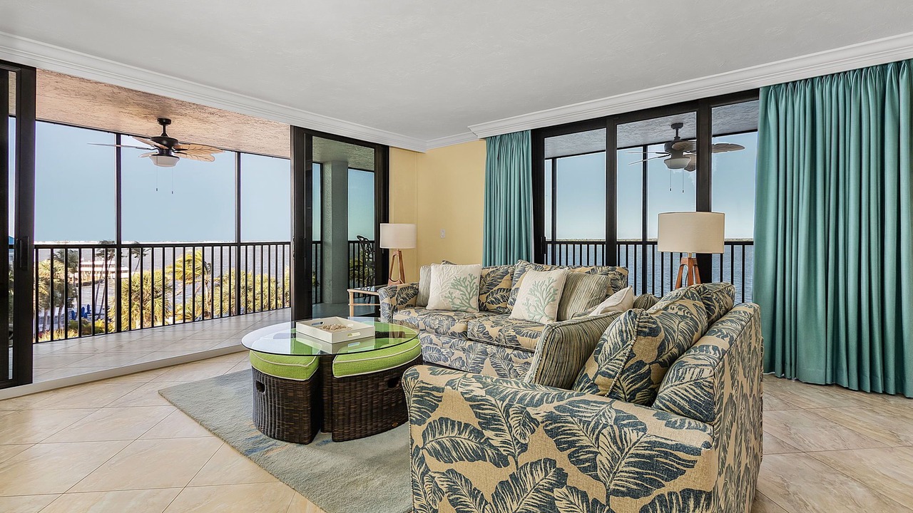 Photo of Livingroom in Punta Rassa