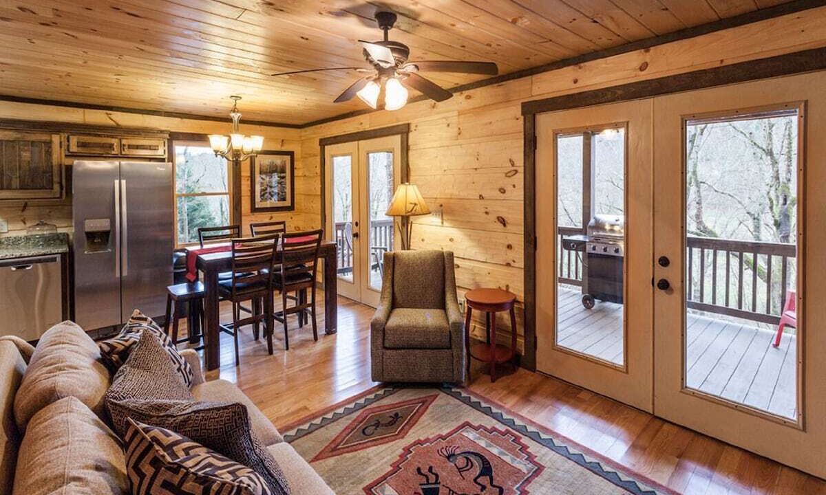 Photo of Livingroom in Ellijay