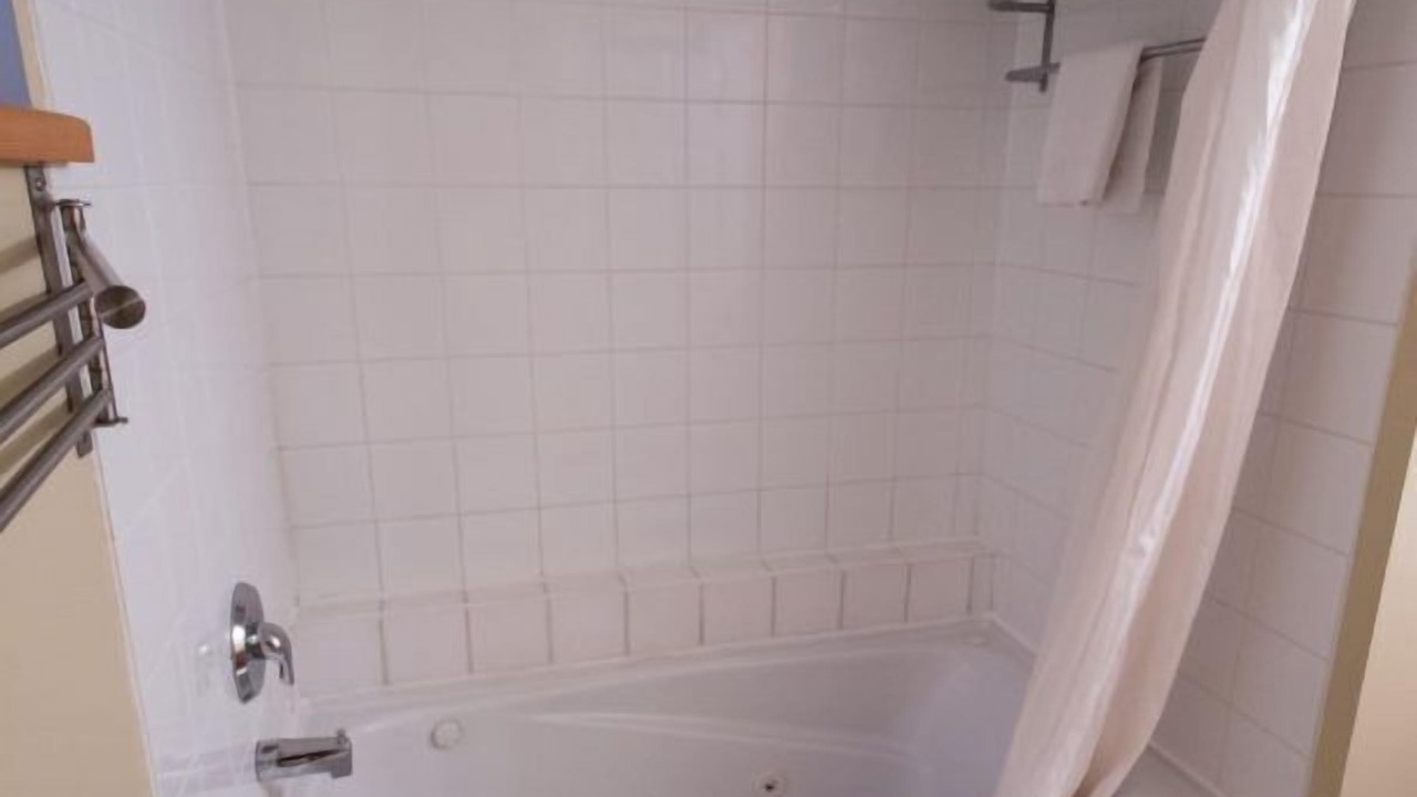 Photo of Bathroom in Ucluelet