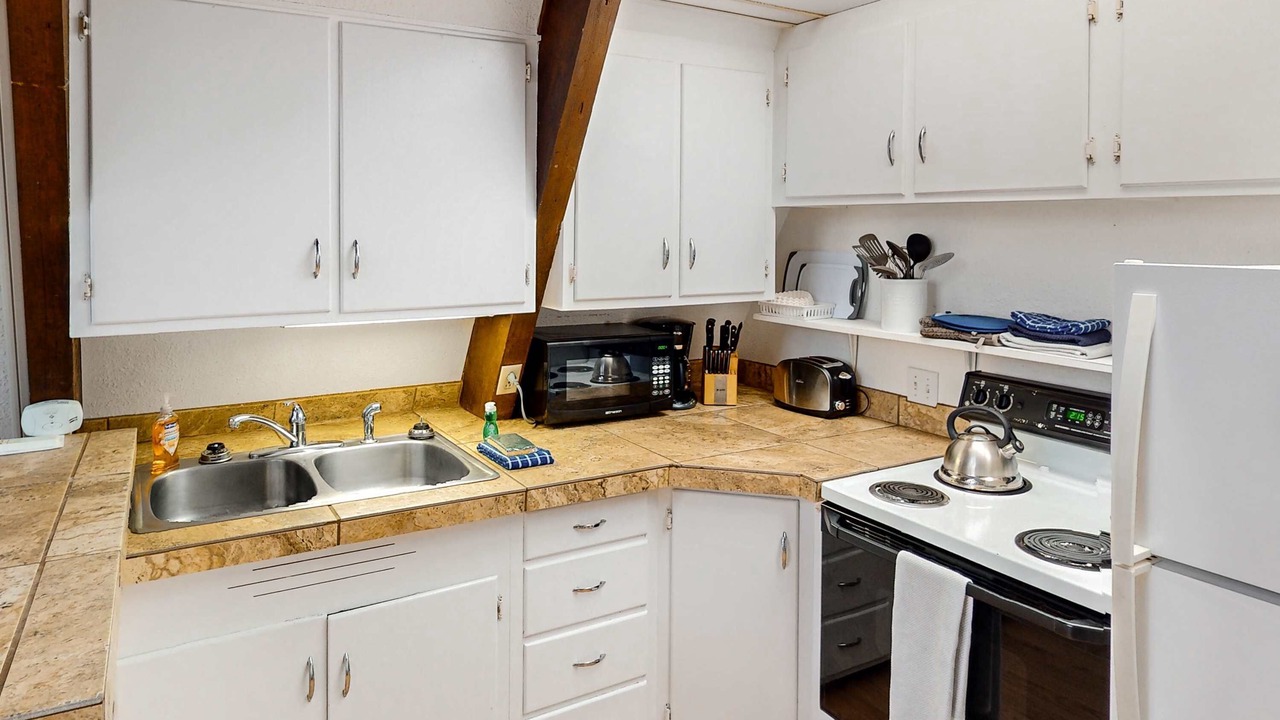 Photo of Kitchen in Dunes City