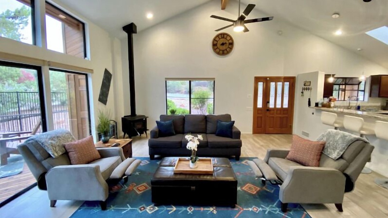Photo of Livingroom in West Sedona