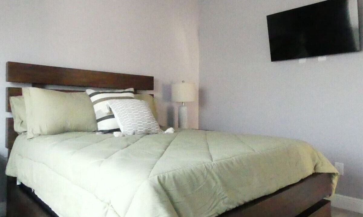 Photo of Bedroom in Diplomat