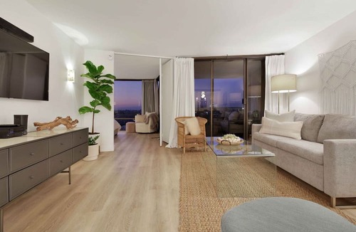 Marina del Rey Condo | Luxury Smart Home w/Gorgeous Waterfront Retreat + Amazing Sunset Views