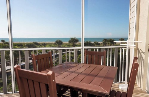 Sanibel Condo | Luxury Two Bedroom Direct Beach Front Condo - Shell Island Beach Club 5A