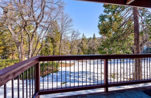 Yosemite West Condo | (A109) Studio Condominiums
