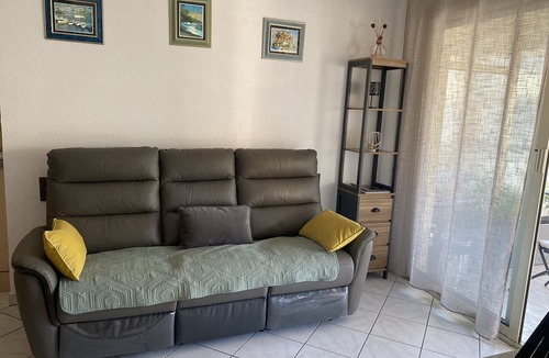 Cannes City Centre Apartment | Your vacation starts here . in this beautiful sun-drenched apartment