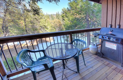 Yosemite West Condo | (A209) Loft Condominiums