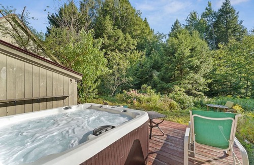 Waitsfield House | Hidden Beech at Sugarbush - 2 min to Mt Ellen