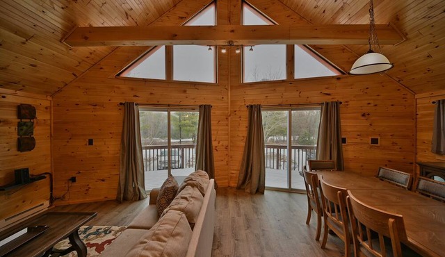 NEW ! Lake front Lookout Log Cabin! Private Lake ! in White Haven