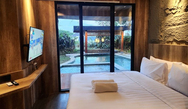 Villa 4-BR Klub Bunga No. 4 Batu Malang in Batu