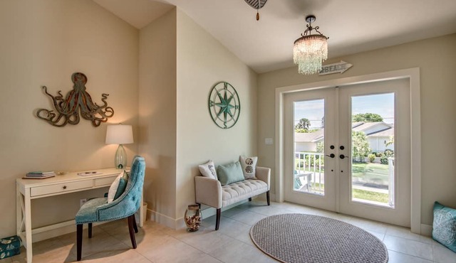 Key West appeal & gorgeous Sanibel River views& bicycles -Villa Calypso Tides- Roelens Vacations in Sanibel Island