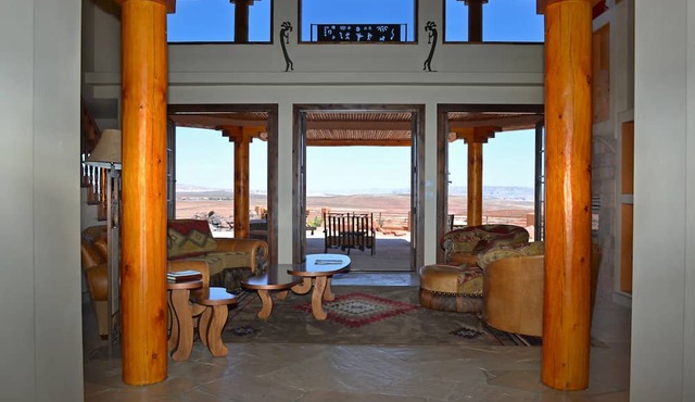 KOKOPELLI HOUSE-Enchanting/Luxurious Desert Southwestern Home w/Panoramic views! in Page