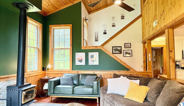 Quaint lodge set on a tranquil wooded lot in Ellicottville in Ellicottville