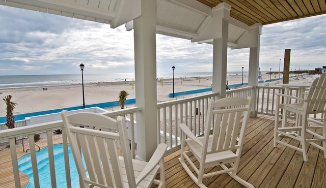 By the Boardwalk, Oceanfront House in Atlantic Beach, NC! in Atlantic Beach