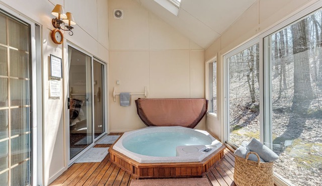 Access to Jack Frost Ski Resort: Home w/Hot Tub in White Haven