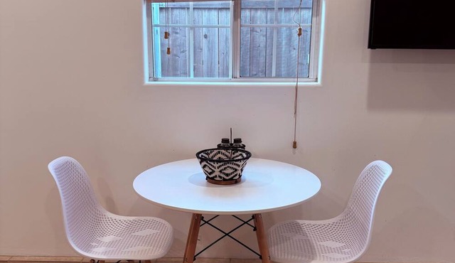 Comfort Studio Near 101/405 in Los Angeles