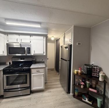 Airy 2 Bedroom in North Fort Myers Near Many Attractions in North Fort Myers