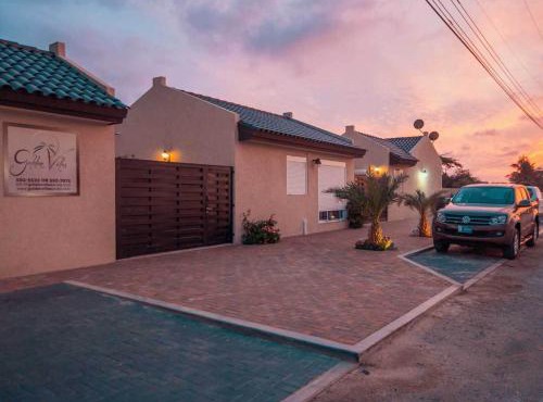 Golden Villas in Eagle Beach
